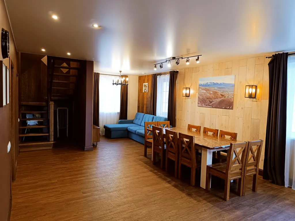 6-комнатный Дом