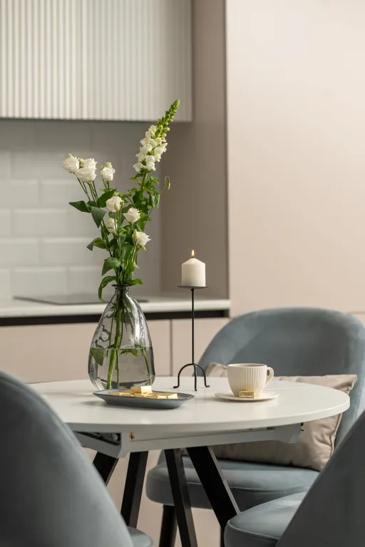 White line 26 — светлая дизайнерская квартира возле парка