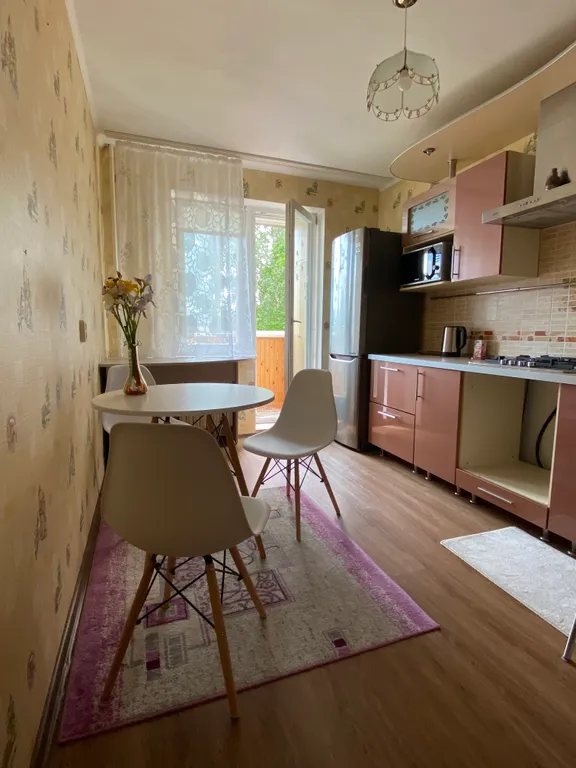 Центр, парковка, лифт, тёплый дом, ТЦ Трио, Лямус