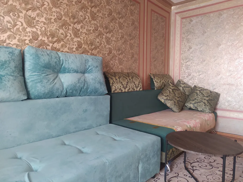 Уютная двухкомнатная квартира около Барбошиной поляны