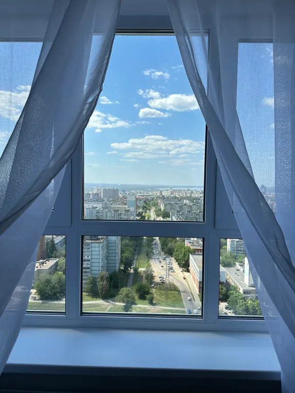 Уютная новая квартира с дизайнерским ремонт с видом на город