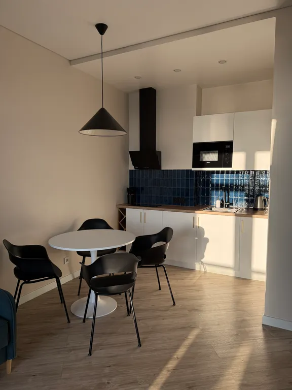 Роскошный двухкомнатный апартамент с видом на море в комплексе Атлас