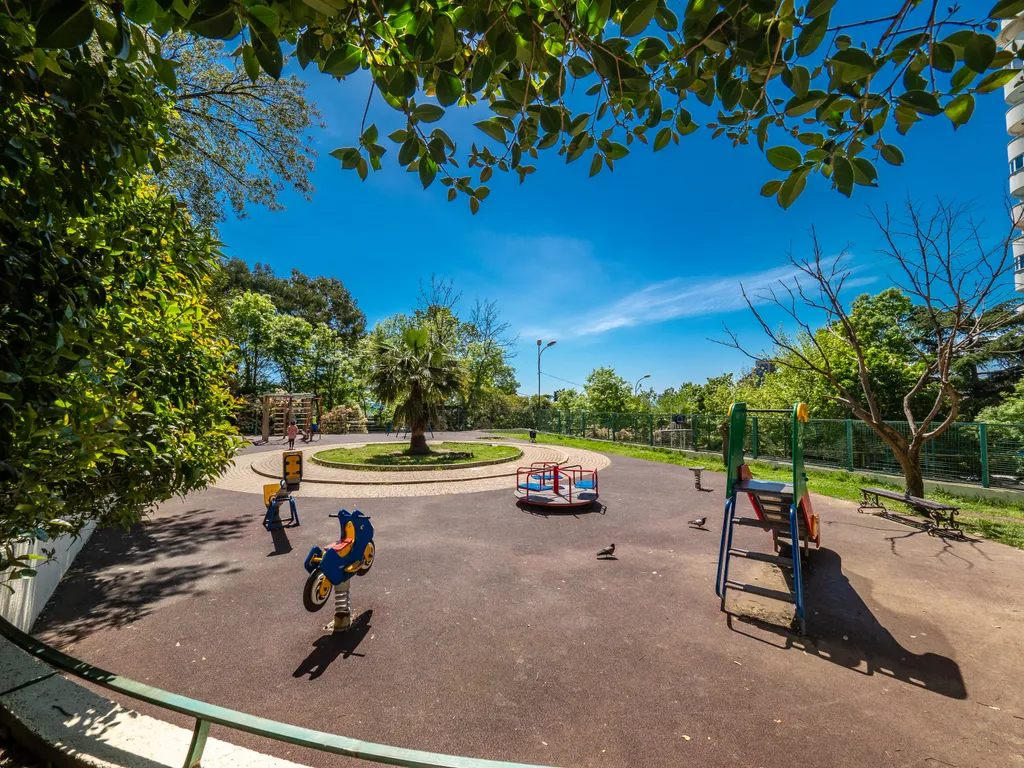 Дизайнерская студия рядом с морем