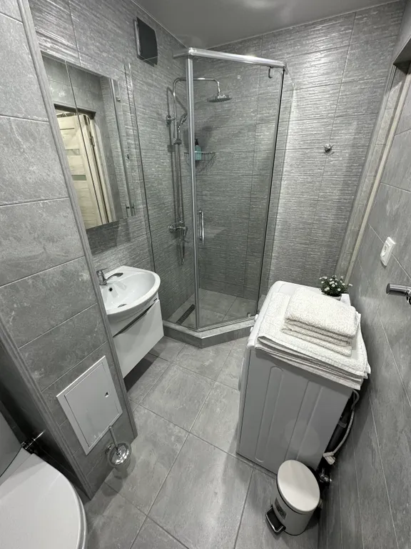 Уютная квартира в районе ж.д. вокзала 10 мин до аэропорта