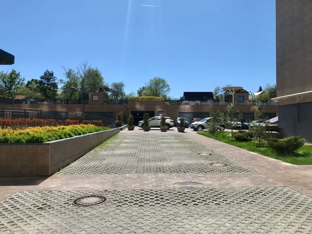 Новая светлая евродвушка бизнес-класса рядом с центром города