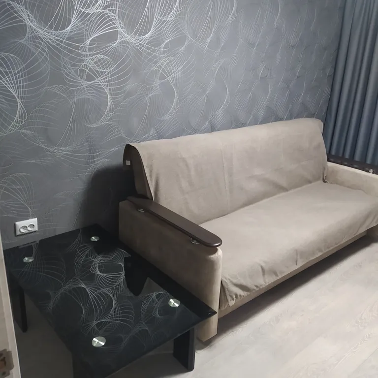 Уютная квартира в центре города, свежий капитальный ремонт — аренда посуточно в Макеевка