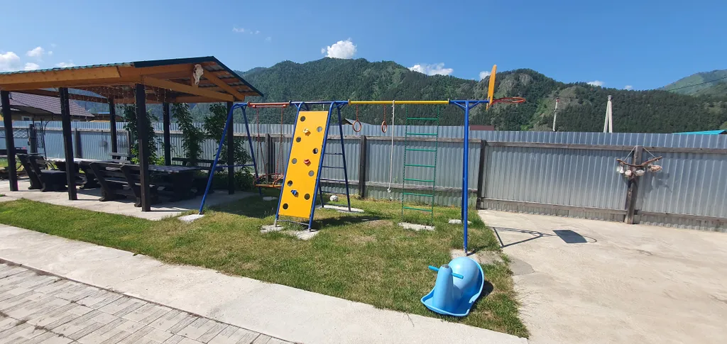 Дом с видом на горы