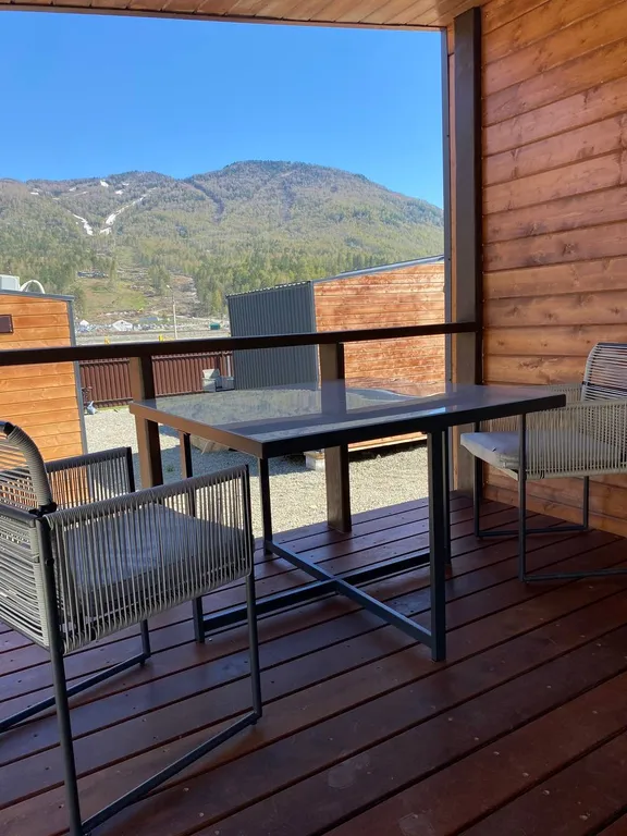 Дом с видом на горы