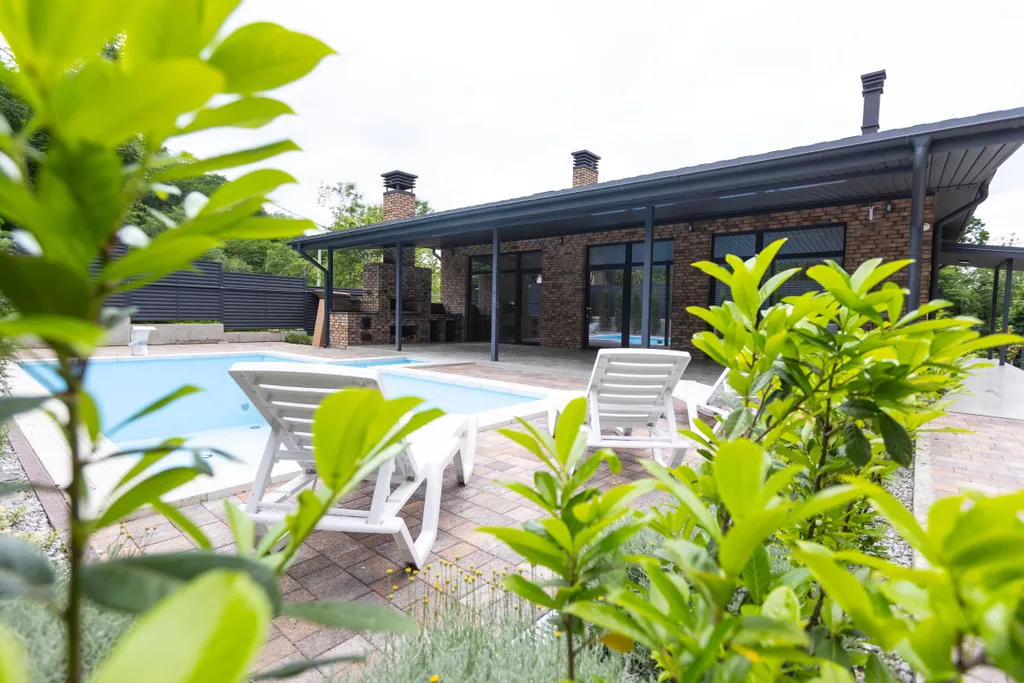 Уединенная вилла в окружении гор на Черноморском побережье