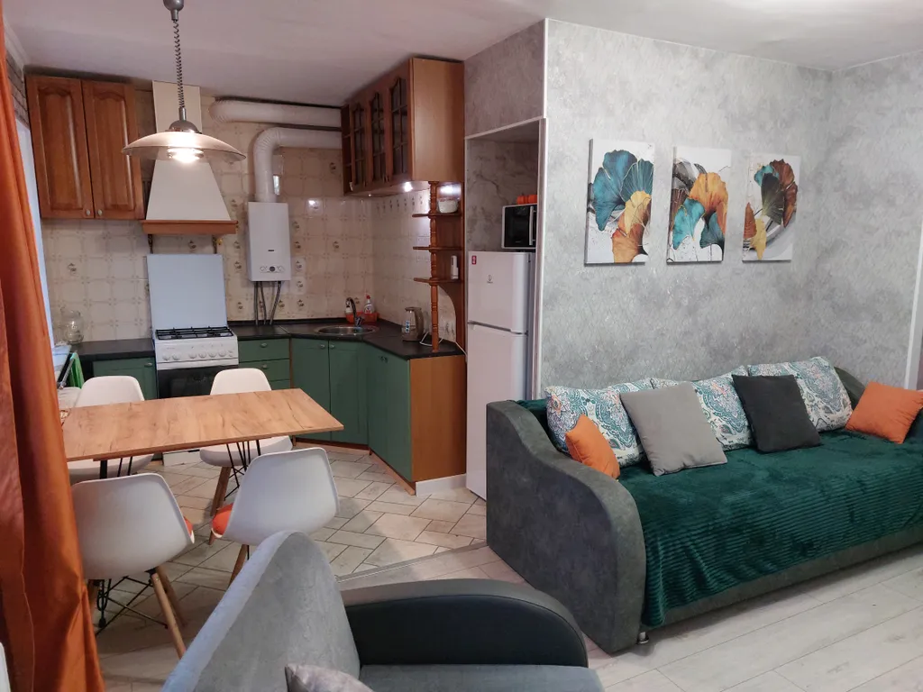 Квартира 3-комнатная Квартира — Великий Новгород