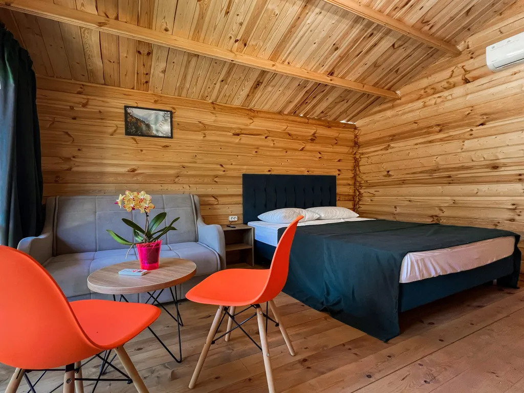 Коттедж 1-комнатный Дом — аренда посуточно в Сухум