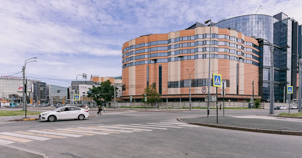 Студия у метро 1043
