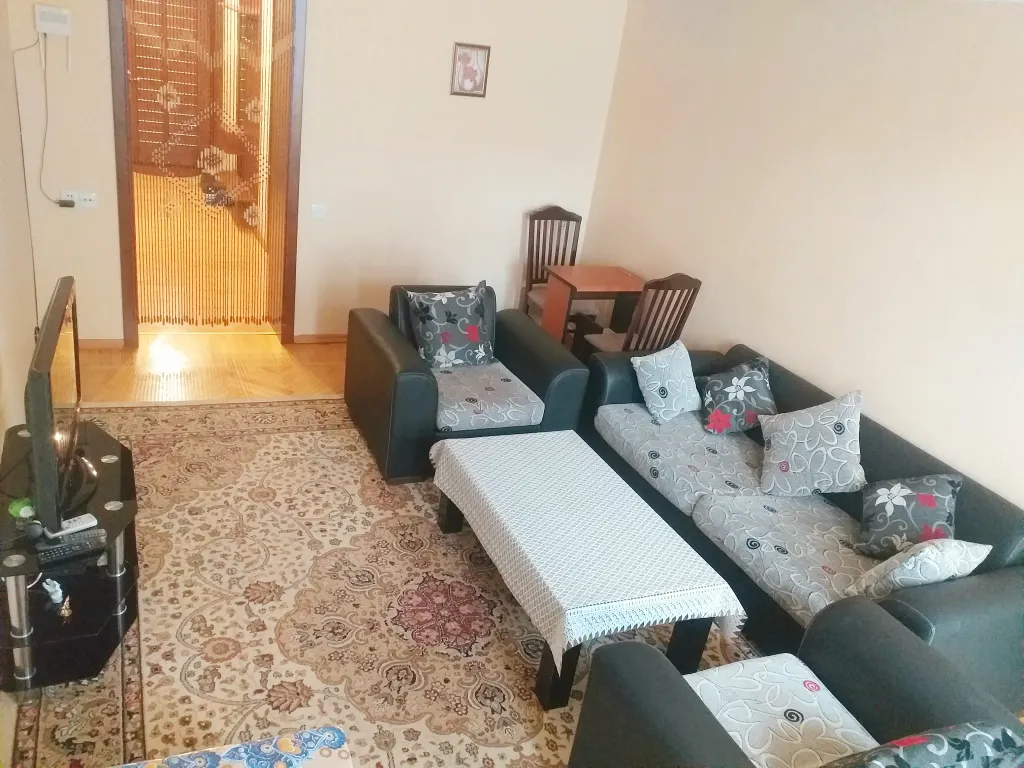 Квартира в центре, в старинном архитектурном доме