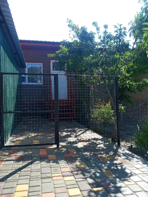 Дом с отдельной территорией