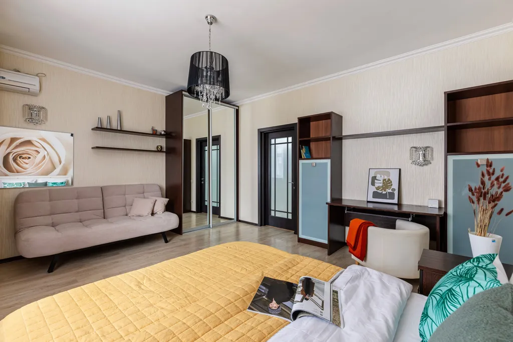 LS Кремлевская