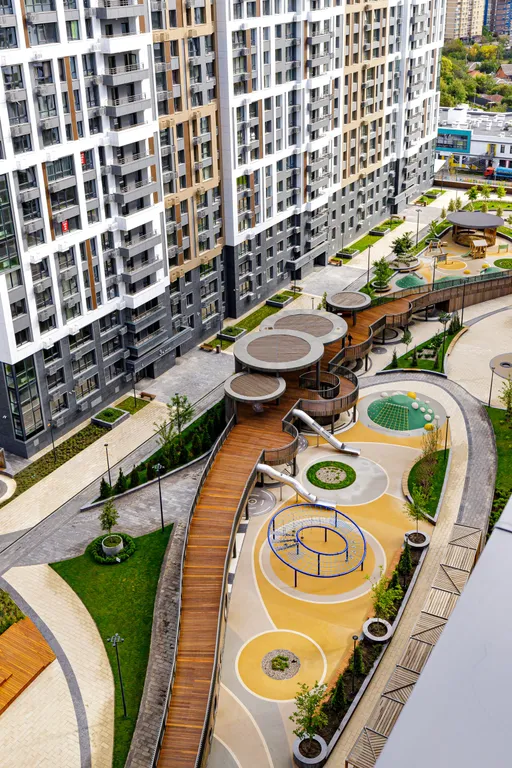 VIP-студия с роскошной ванной у панорамного окна