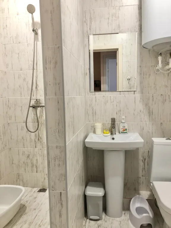 Квартира 1-комнатная квартира с детской кроваткой — Анапа