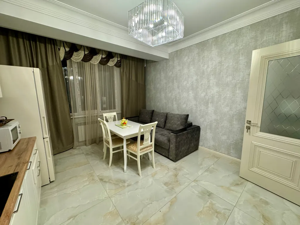 Светлая и уютная квартира с новым ремонтом в центре города