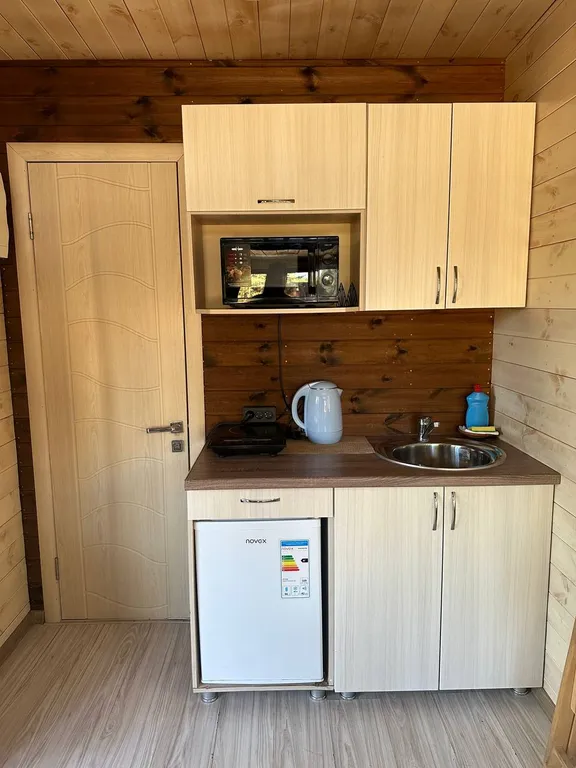 Уютный дом с видом на озеро