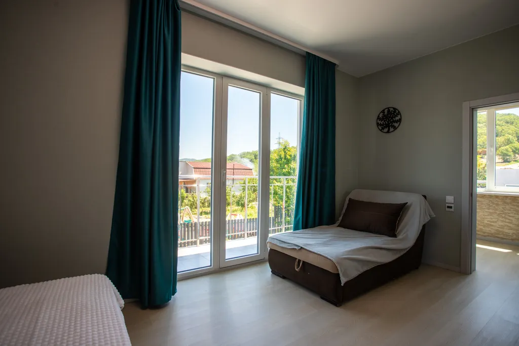 Дом для отдыха с бассейном и банным комплексом