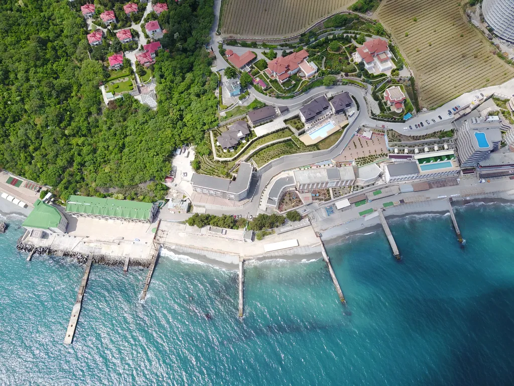 Двухкомнатные апартаменты 50 м от моря