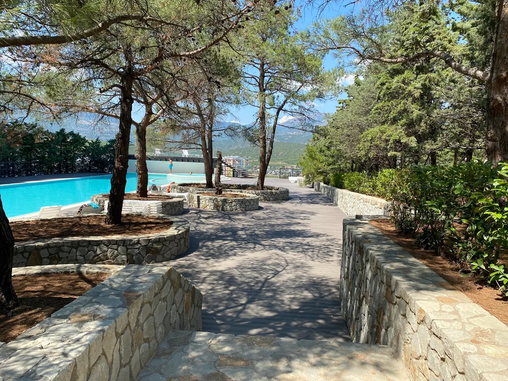 Апарт с видом на море и горы с подогреваемым бассейном и барбекю зоной