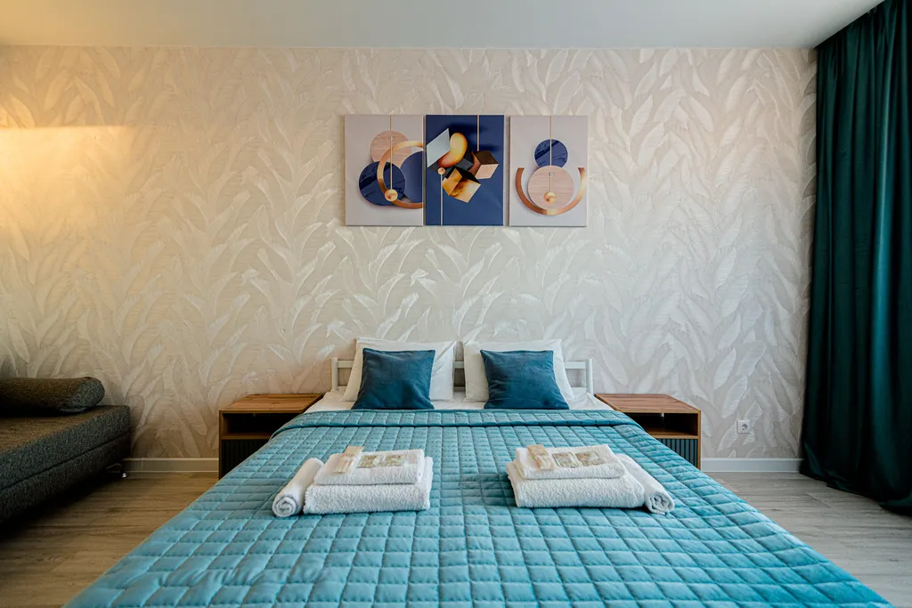 В центре у ТЦ Мега Молл, кондиционер, гостиничный сервис, бесконтактно