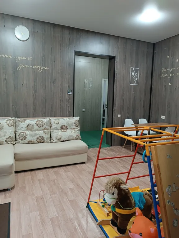 Коттедж Комфортный современный дом с Мастер- спальнями в стиле Хюгге — Бор