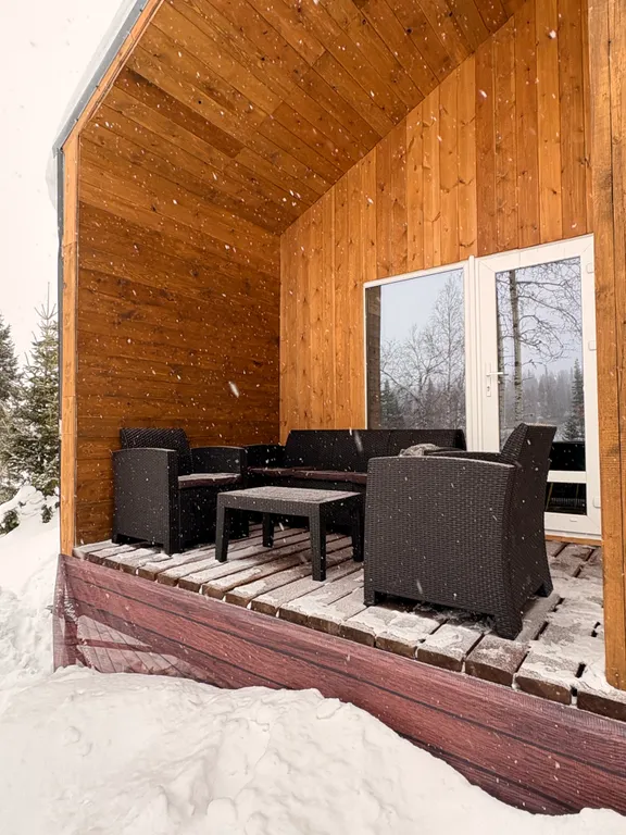 Современный дом с видом на горы