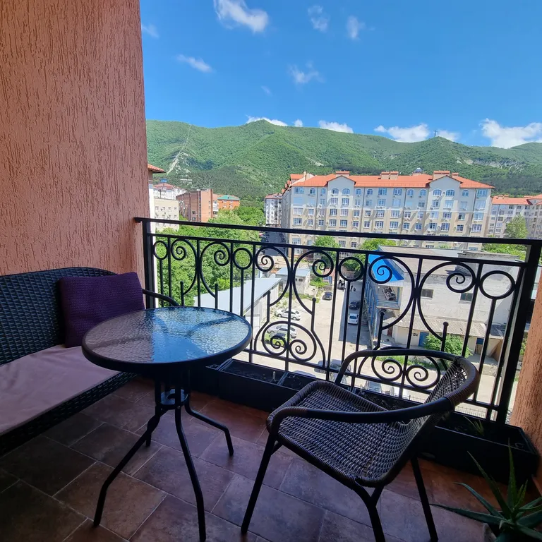 Просторная квартира с открытым балконом в новом ЖК Гоголь