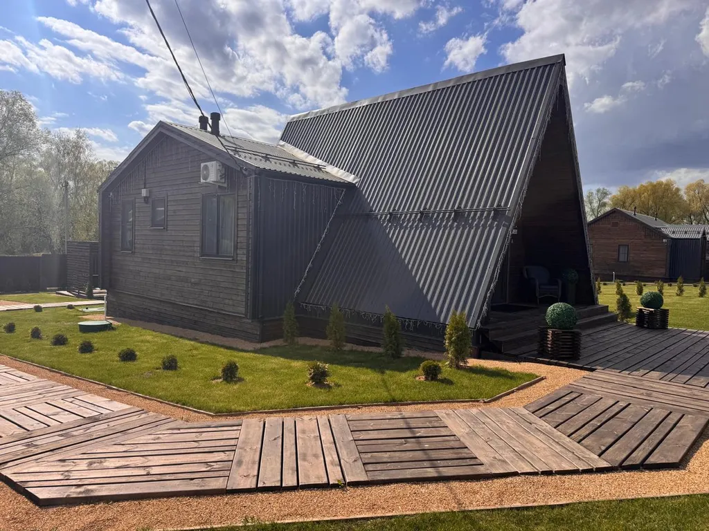 Частный дом с баней на дровах