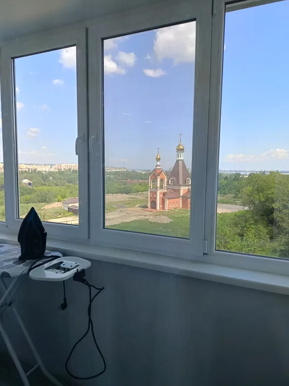 Уютная новая квартира студия с новой мебелью