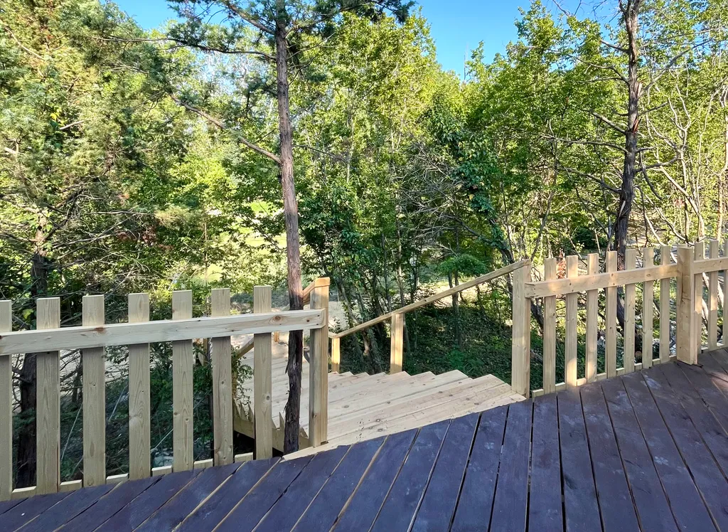 Новые Домики на берегу пруда