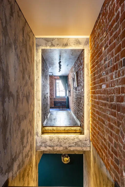 2 этажа винтажной классики в Лофте в минуте от Кремля