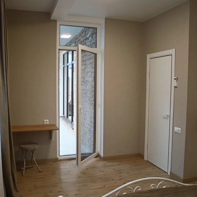 Новый дом с бамбуковой рощей