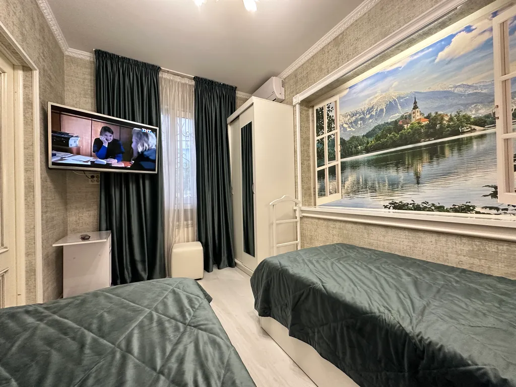 Уютная комната в центре, море - 600 метров