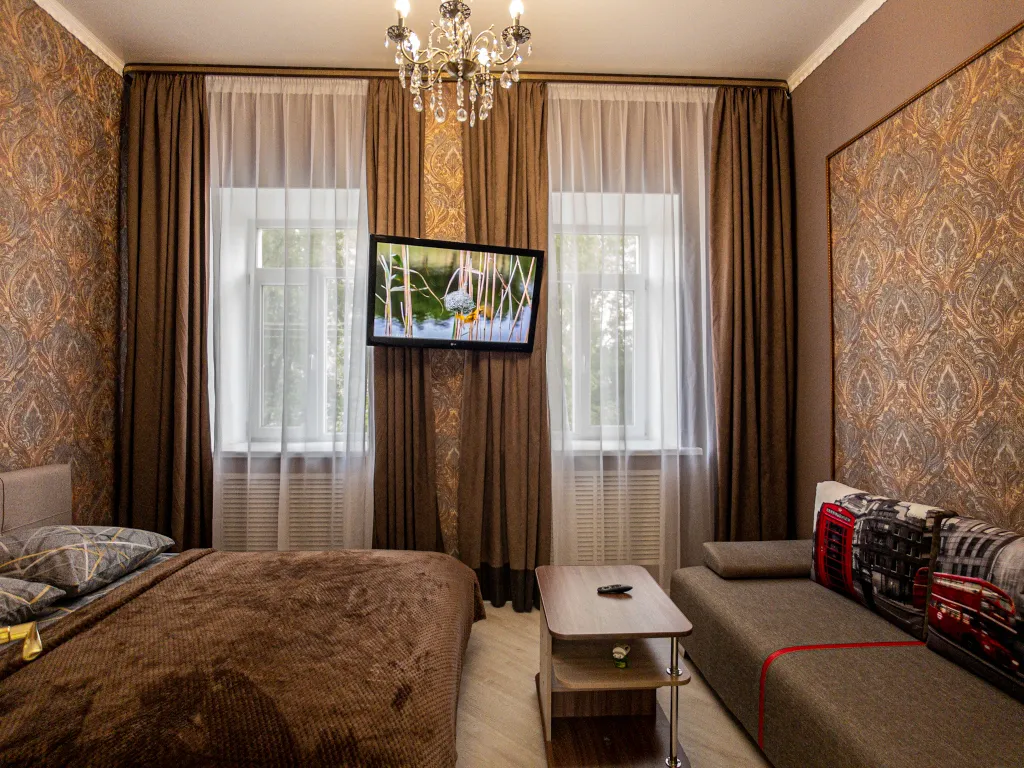 Большая квартира с видом на Крепостную стену и Успенский собор