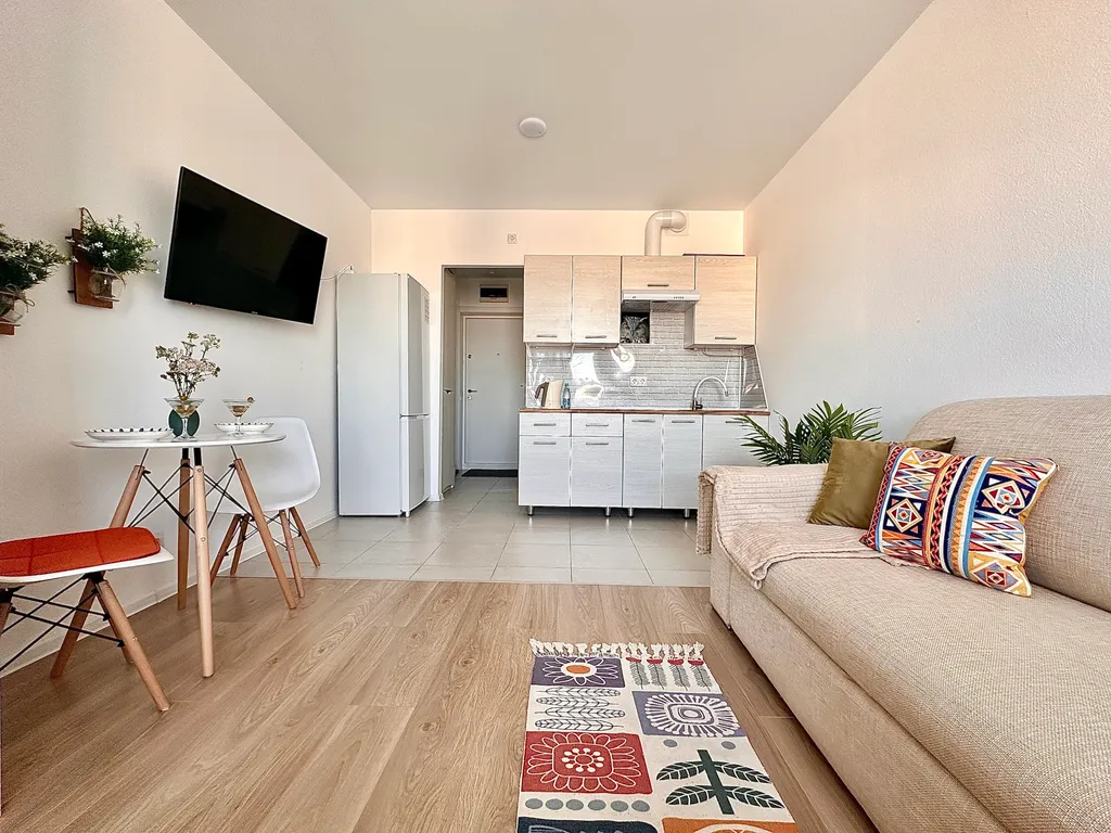 Квартира Студия у метро Котельники на Сосновой — аренда посуточно в Котельники