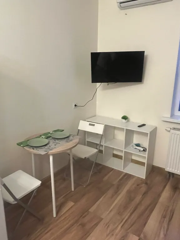 Уютная студия в Паркленд с собственным выходом в парк Оккервиль.