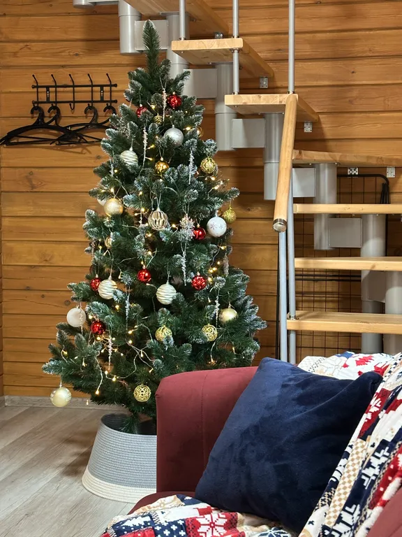 Новый круглогодичный коттедж из бруса на берегу Катуни