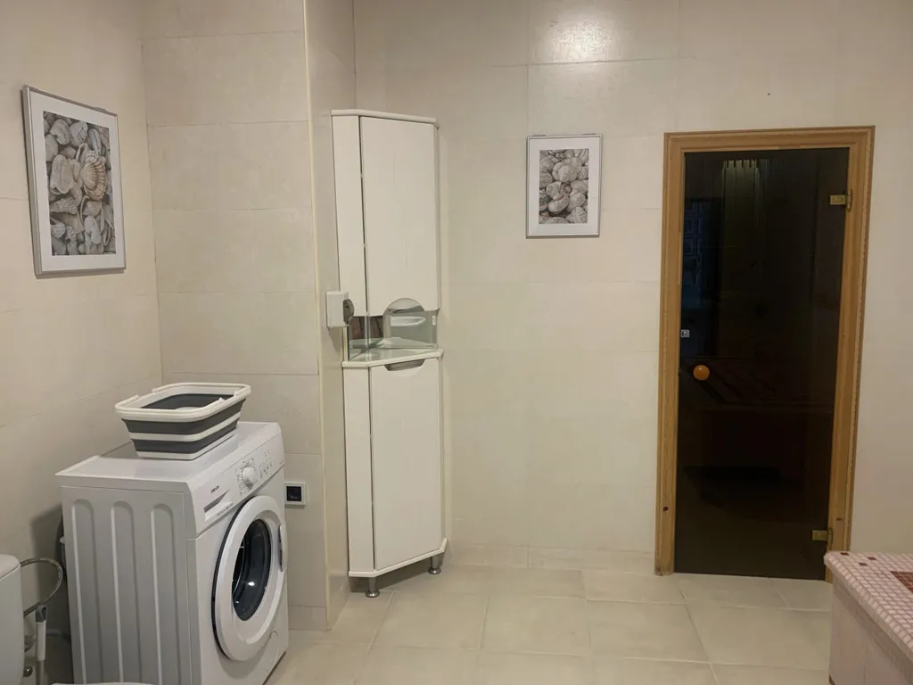 Уютная студия с бассейном