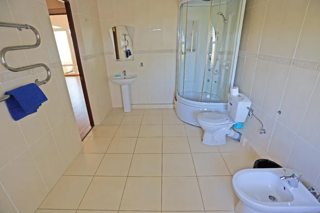 5-комнатный Дом