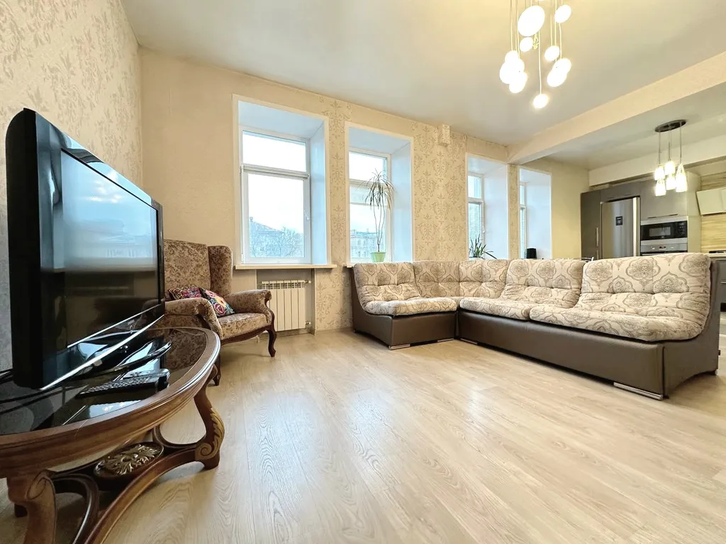 3-комнатная квартира в центре рядом с набережной