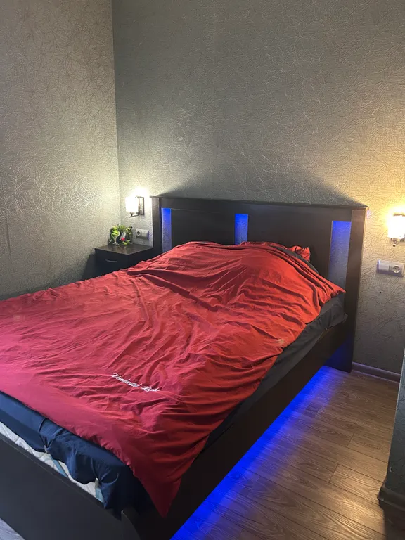 Уютная квартира в центре города, рядом с вокзалом и дорожной развязкой — аренда посуточно в Нижний Тагил