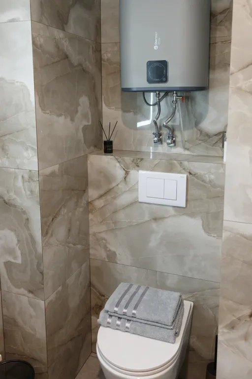 Уютная студия с дизайнерским ремонтом