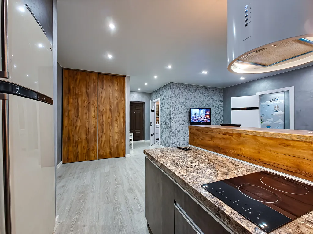 Масштабная двухкомнатная с кроватью super king-size в ЖК Дождь