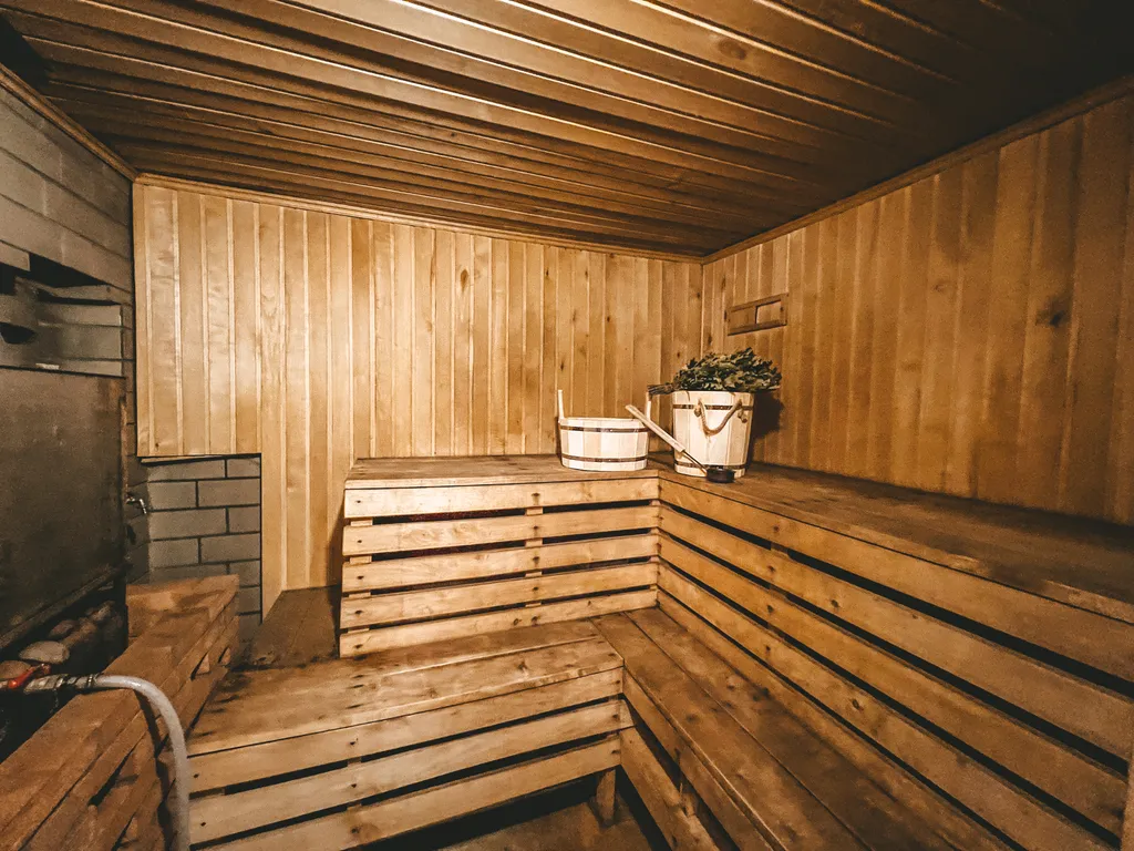 Коттедж с баней