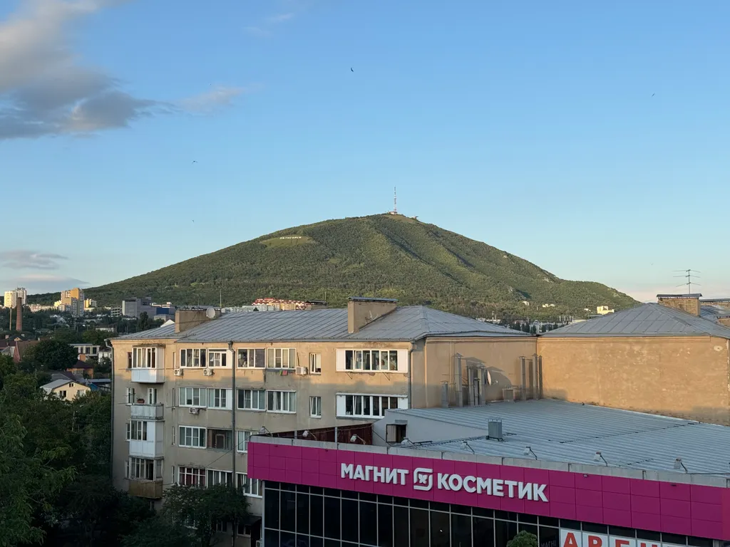 Уютная и теплая квартира с видом на Машук в тихом районе