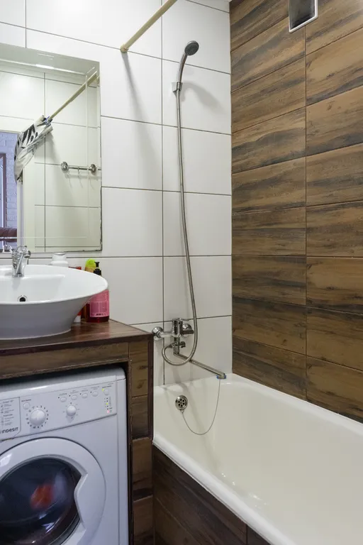 Отличная двушка с видом на сквер