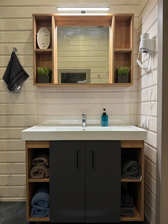 Коттедж в соснах у залива